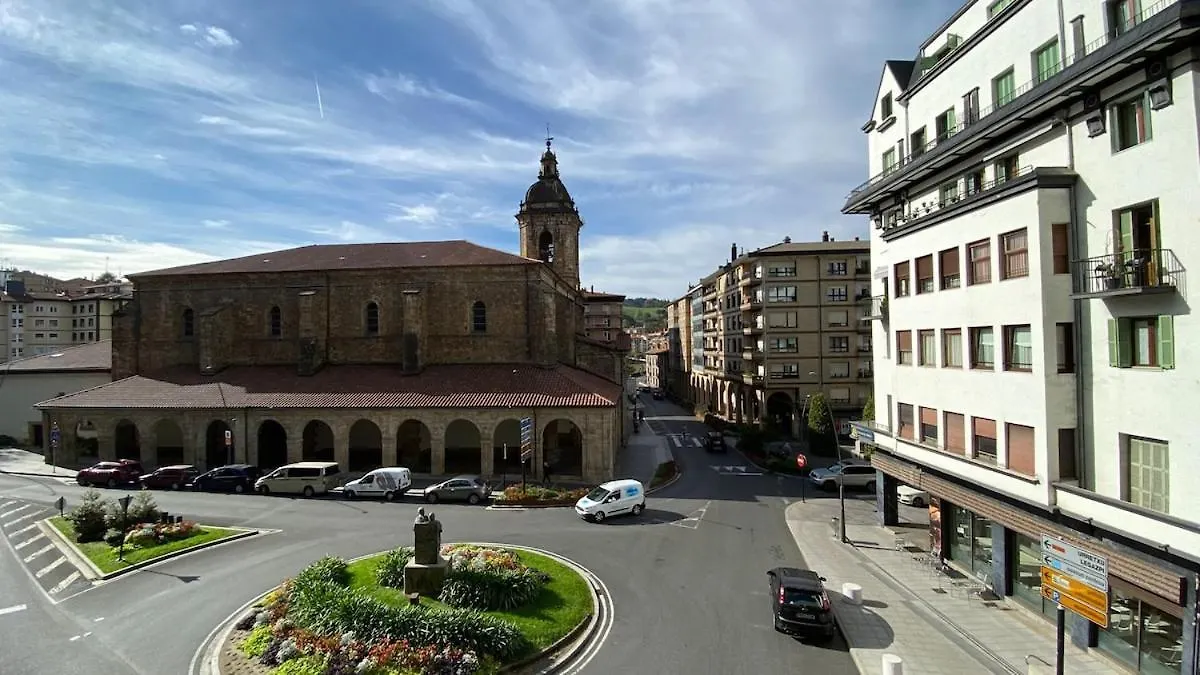Apartment Homeoffice With Church Views Zumarraga Spain